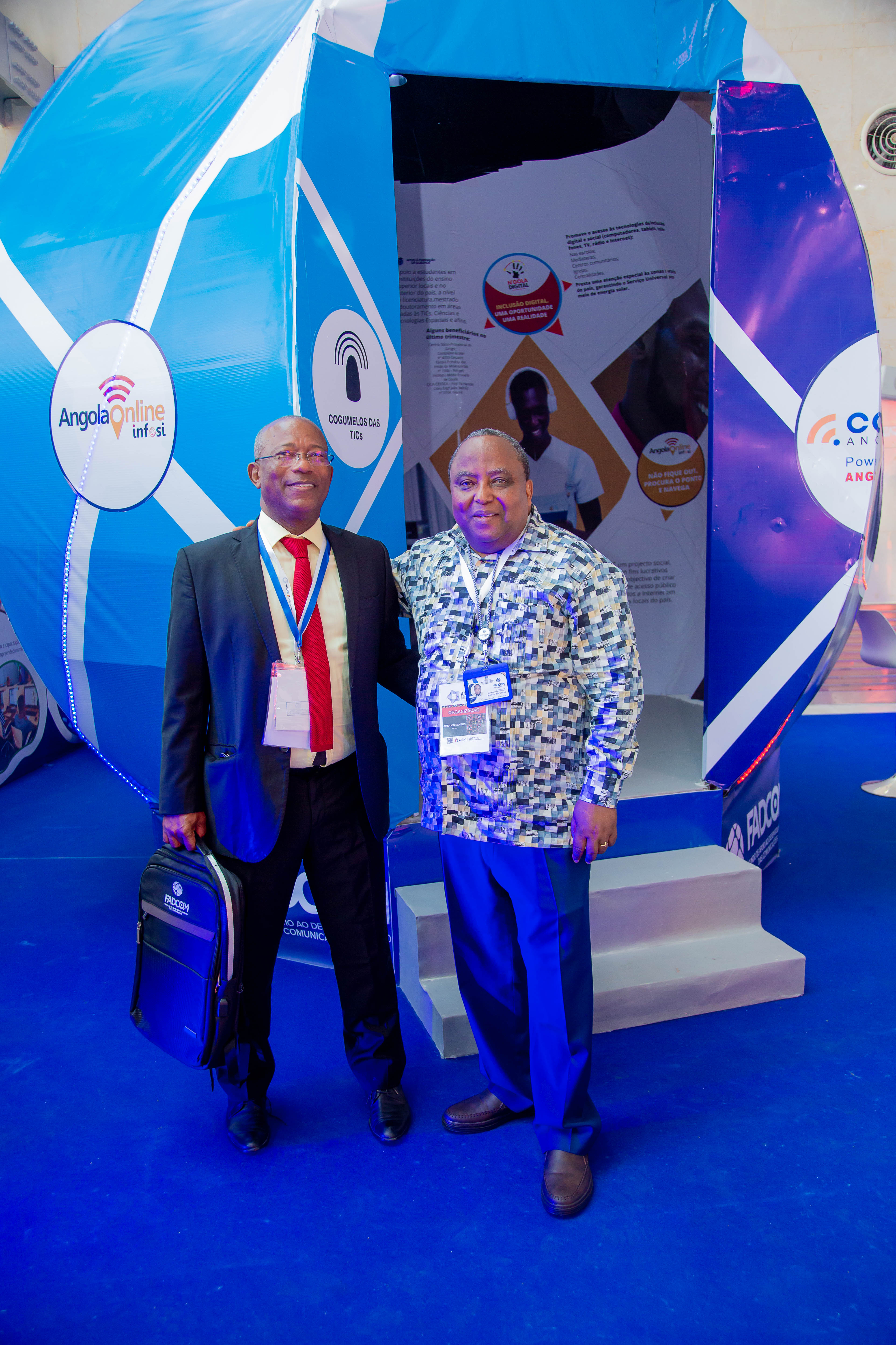 PCA da Angola Cables, Augusto de Carvalho, visita a Stand do FADCOM